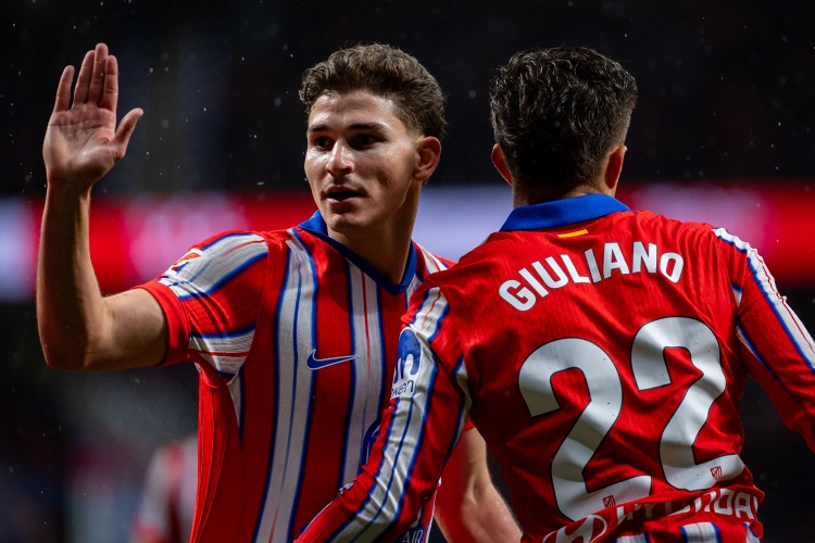 小西蒙尼：阿爾瓦雷斯是世界最佳之一 馬斯坦托諾總能起關(guān)鍵作用