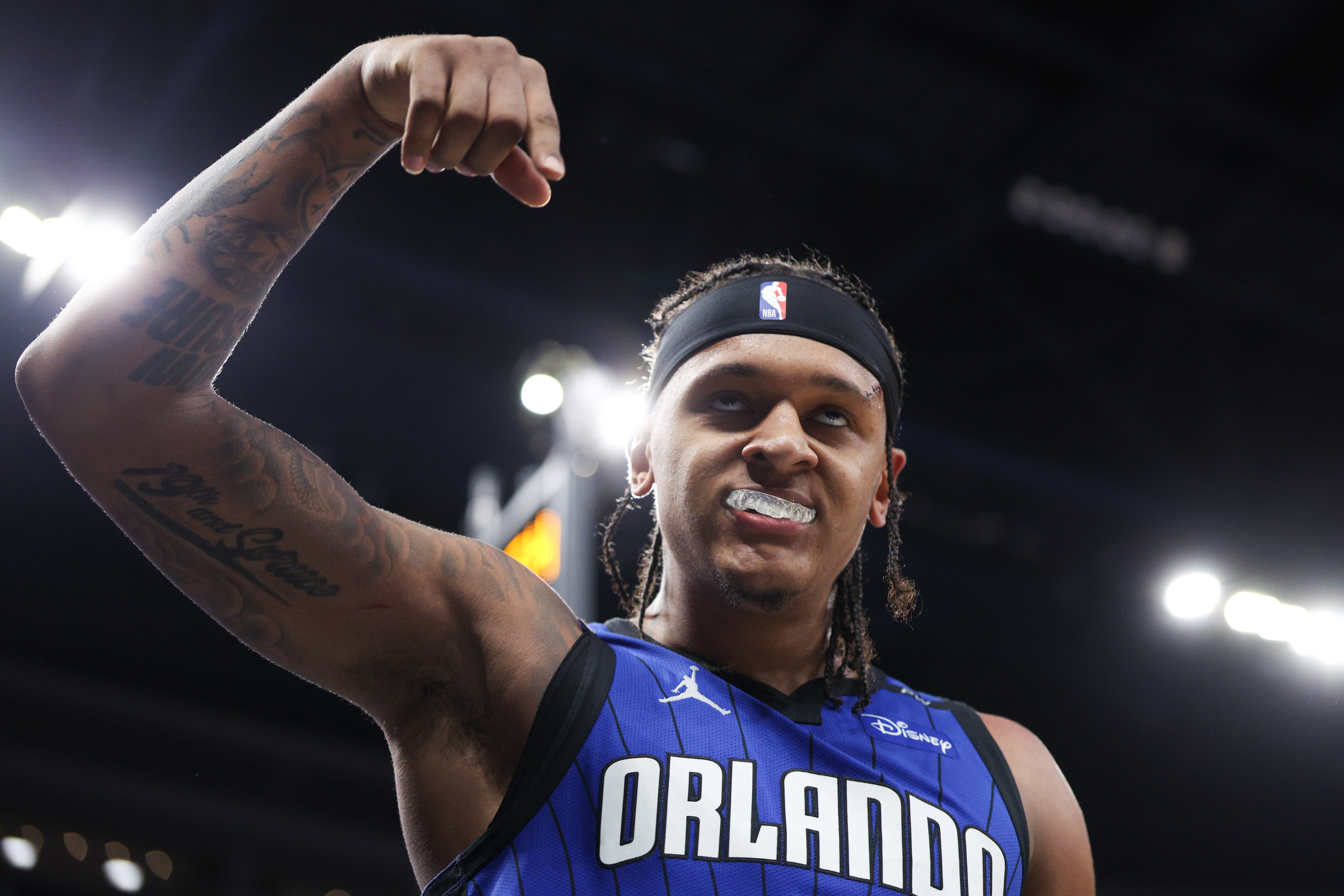 未來(lái)可期！班凱羅系列賽場(chǎng)均29.4+8.4+4.2 得分麥迪后隊(duì)史最高