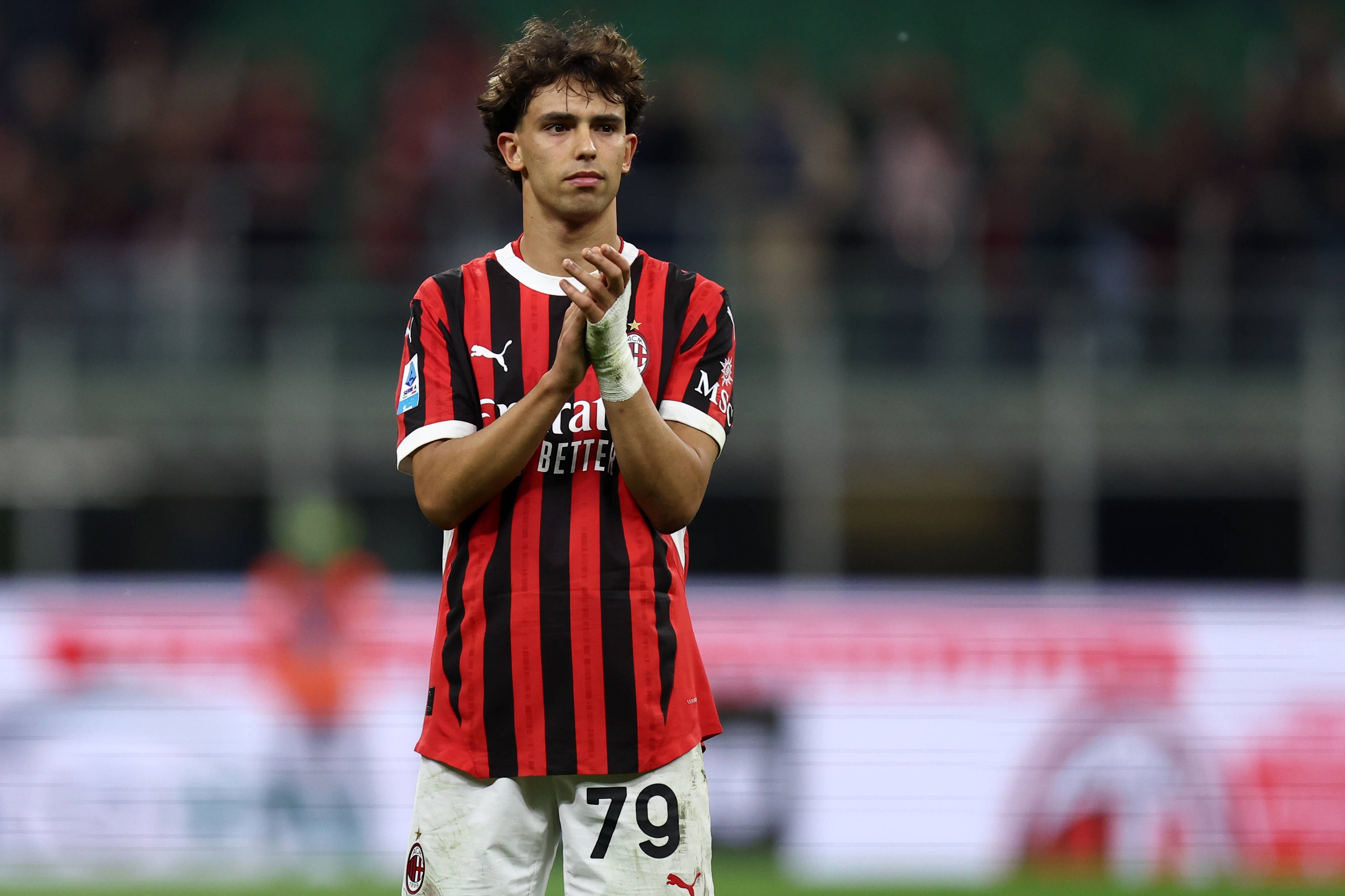 英媒：本菲卡有意租借菲利克斯，切爾西傾向?qū)⑶騿T永久出售