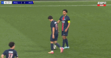 真核！巴黎第三球全程：維蒂尼亞一人盤活！接登貝萊做球后送助攻