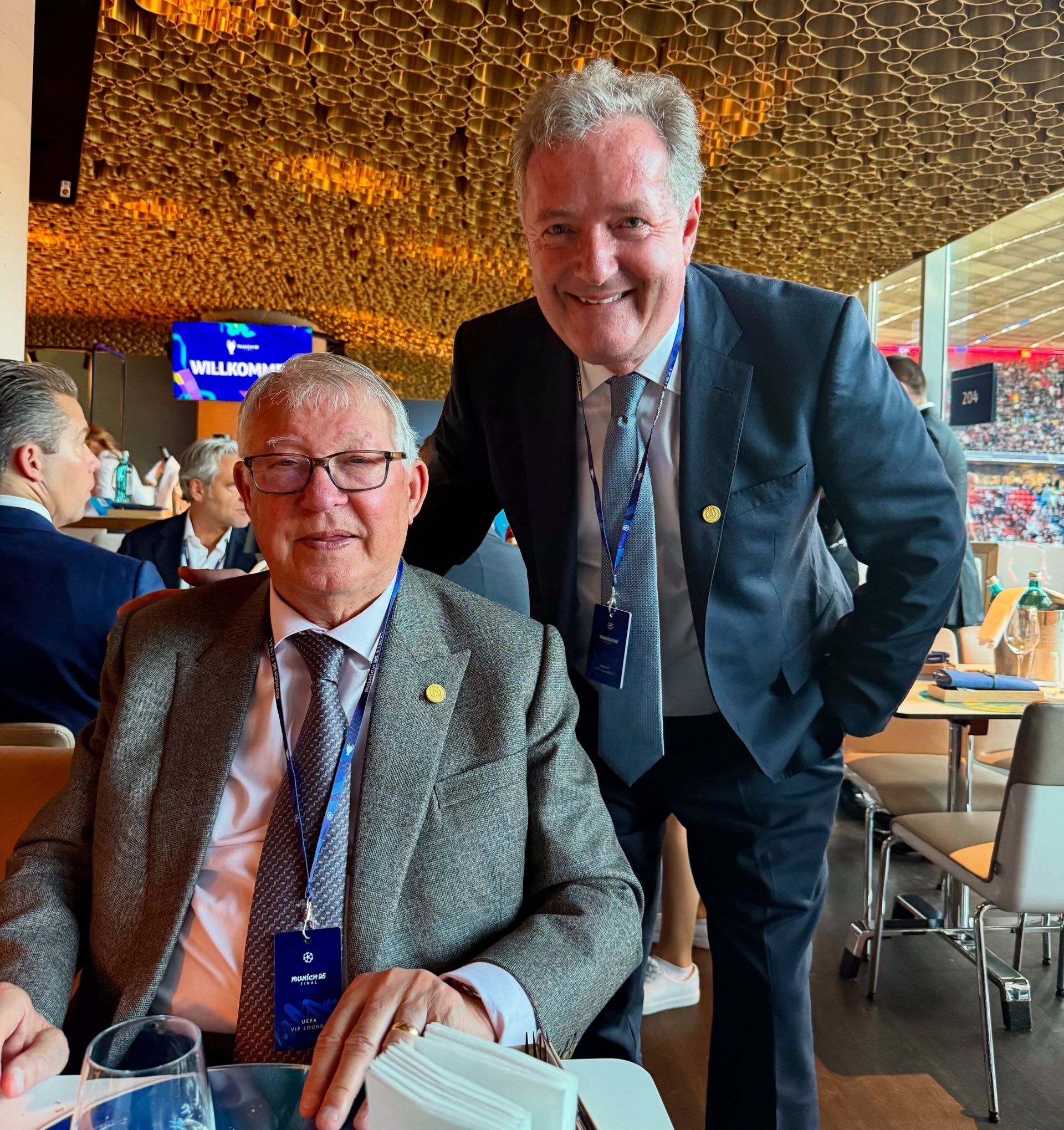 摩根歐冠決賽遇弗格森：俱樂(lè)部是對(duì)手，但我認(rèn)為他是教練界的??