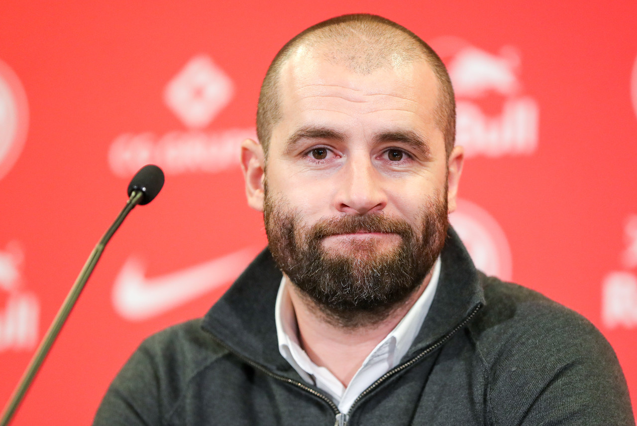 talkSPORT：新月關(guān)注愛德華茲與紐卡總監(jiān)，且對(duì)小因扎吉志在必得