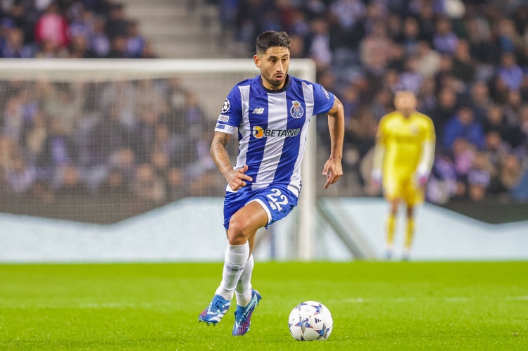 TYC：瓦雷拉與波爾圖續(xù)約至2030年，此前米蘭和利物浦曾對他有意