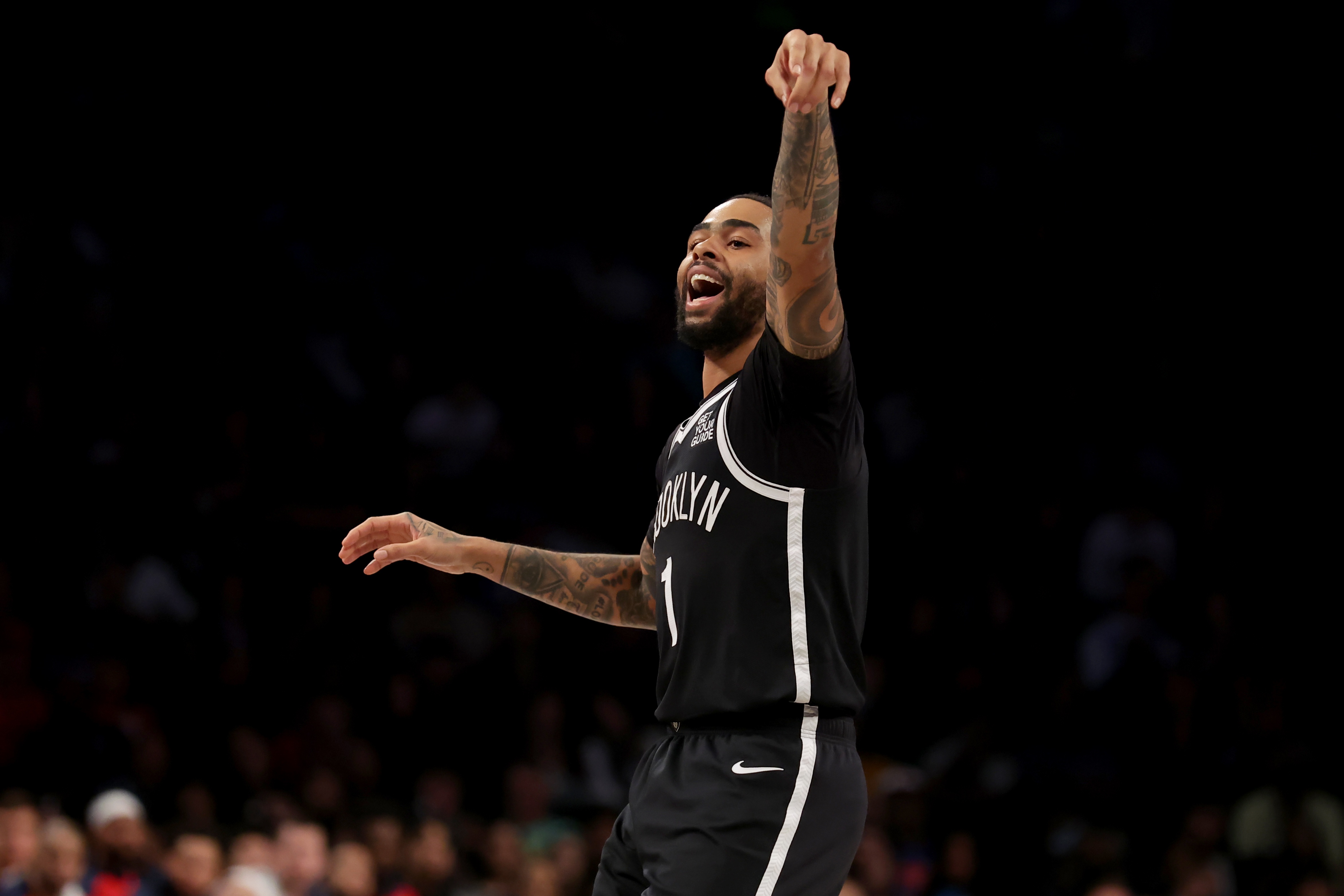 拉塞爾：傳球是正確的打球方式 空位隊友沒接到傳球時會生氣