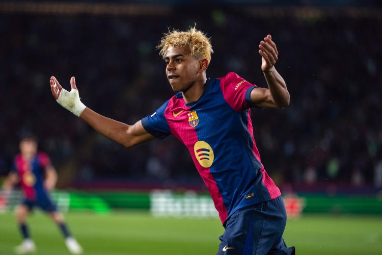 馬卡：亞馬爾固定年薪超1000萬歐，簽約獎金2500萬歐&各類獎勵