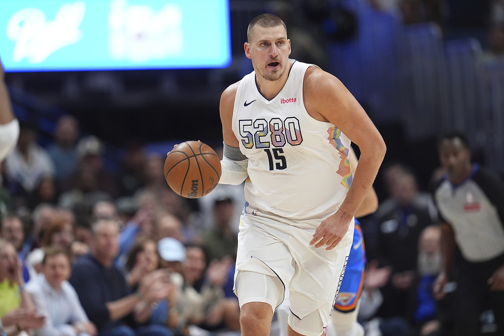 小莫：約基奇只能是歷史前30 他都沒遇上過什么大個子對手