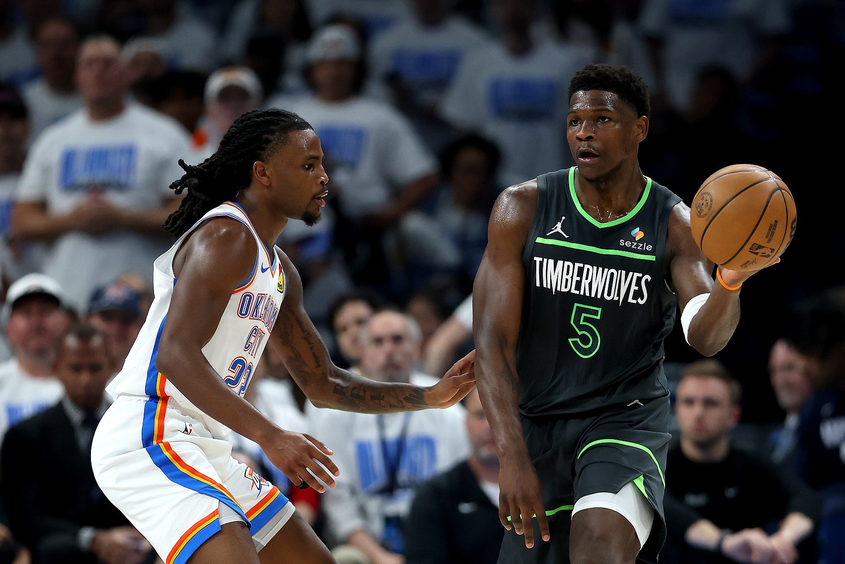 皮爾斯：當我傳球時我更不可阻擋 希望愛德華茲也能提升傳球