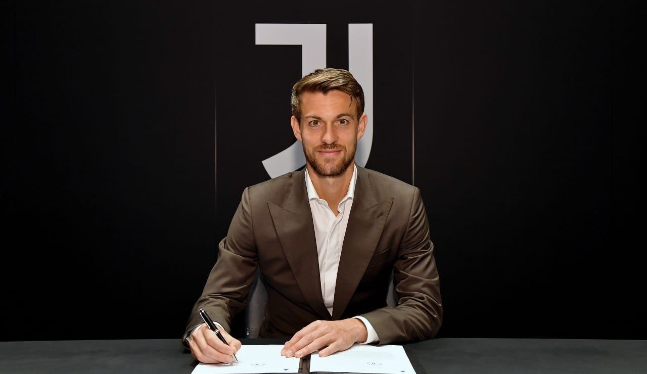 慢鏡頭：魯加尼將隨尤文參加世俱杯，想嘗試說服球隊留下自己