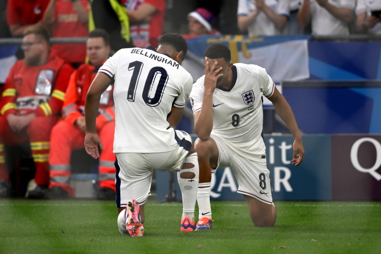 阿斯：皇馬一直與阿諾德接觸，但貝林厄姆與他的友誼發(fā)揮了作用