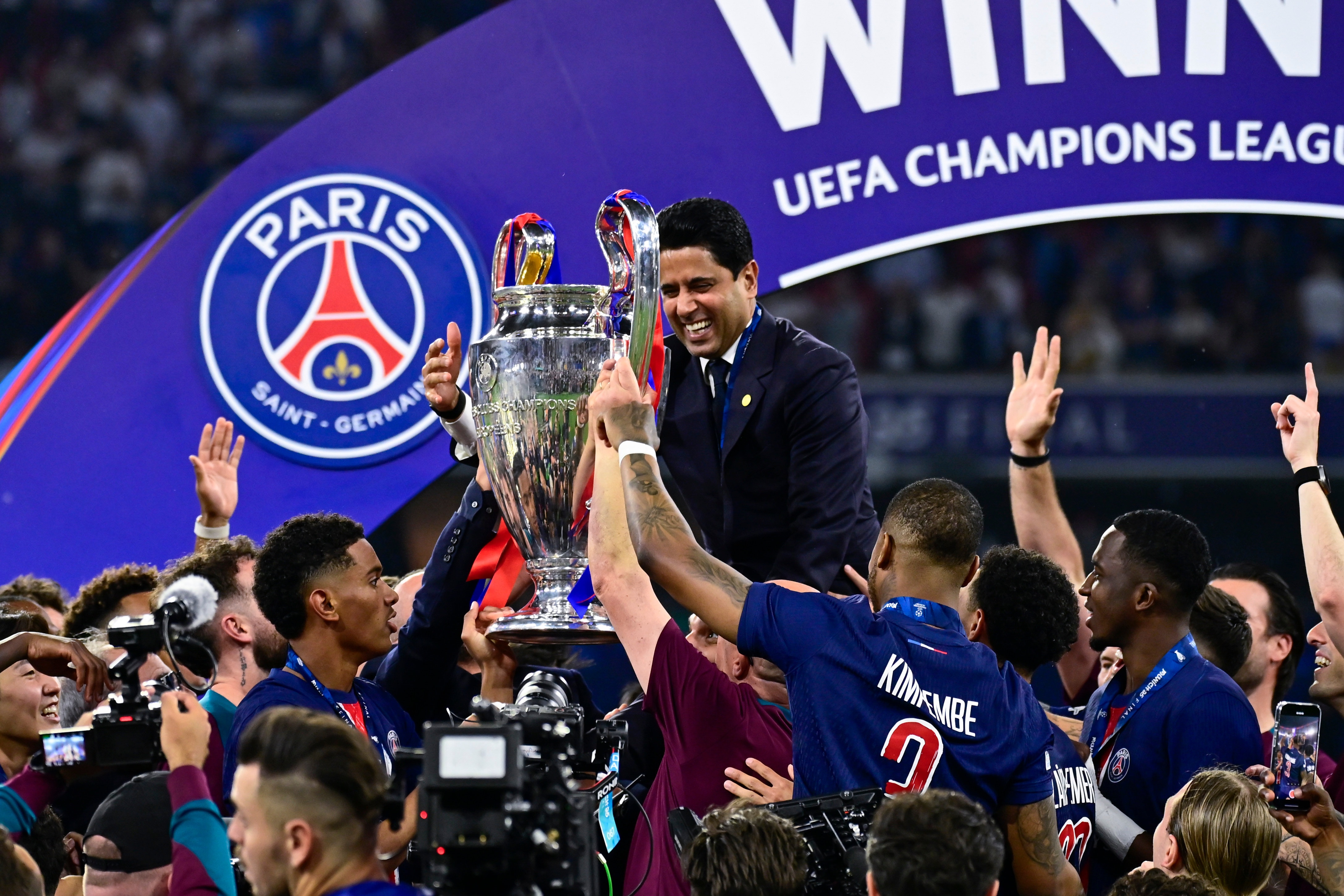 杰拉德：巴黎將與利物浦、皇馬平級，問題是他們能否繼續(xù)證明自己