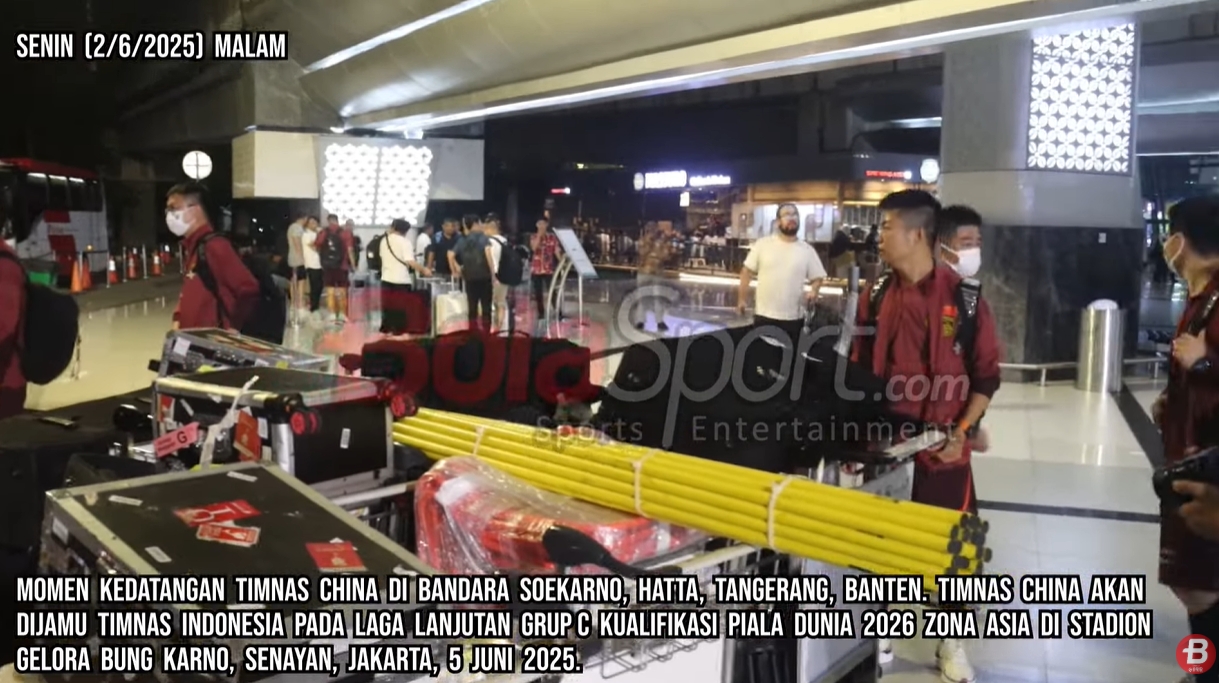 印尼媒體9分鐘跟拍國足抵達(dá)視頻，不由感嘆：裝備齊整！