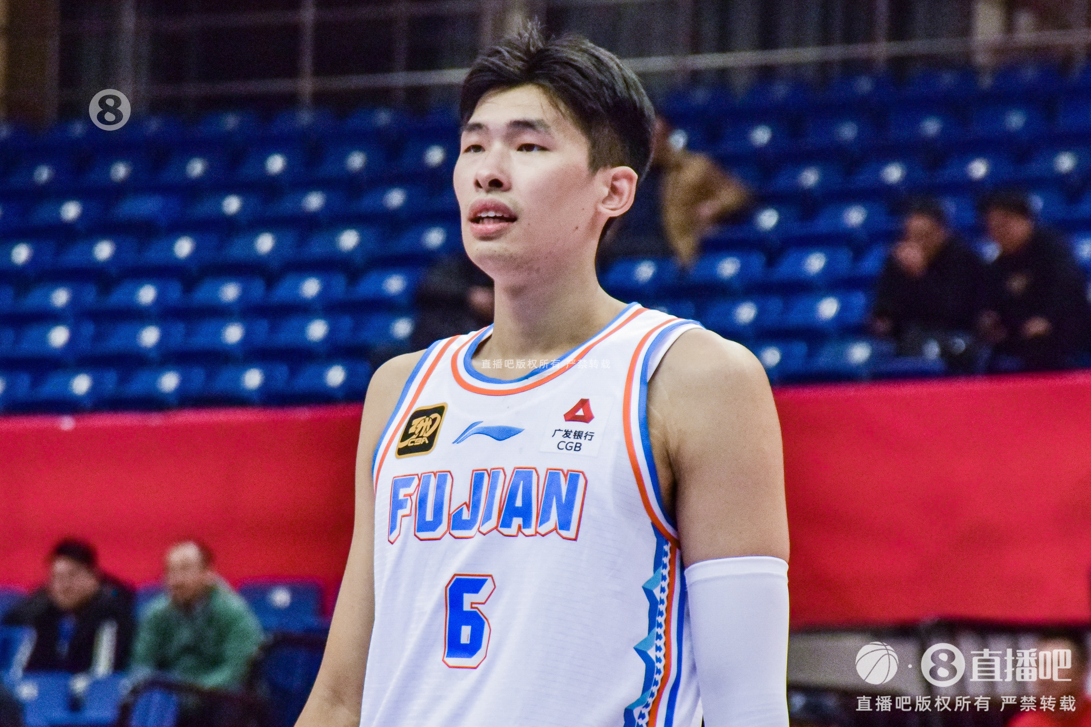 鄒陽新秀合同到期&今夏無頂薪資格 黃毅超頂薪合同還剩1年