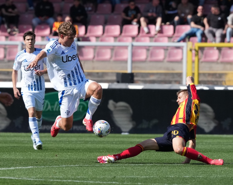 羅馬諾：皇馬將很快對(duì)帕斯做最終決定 科莫想再留球員一個(gè)賽季