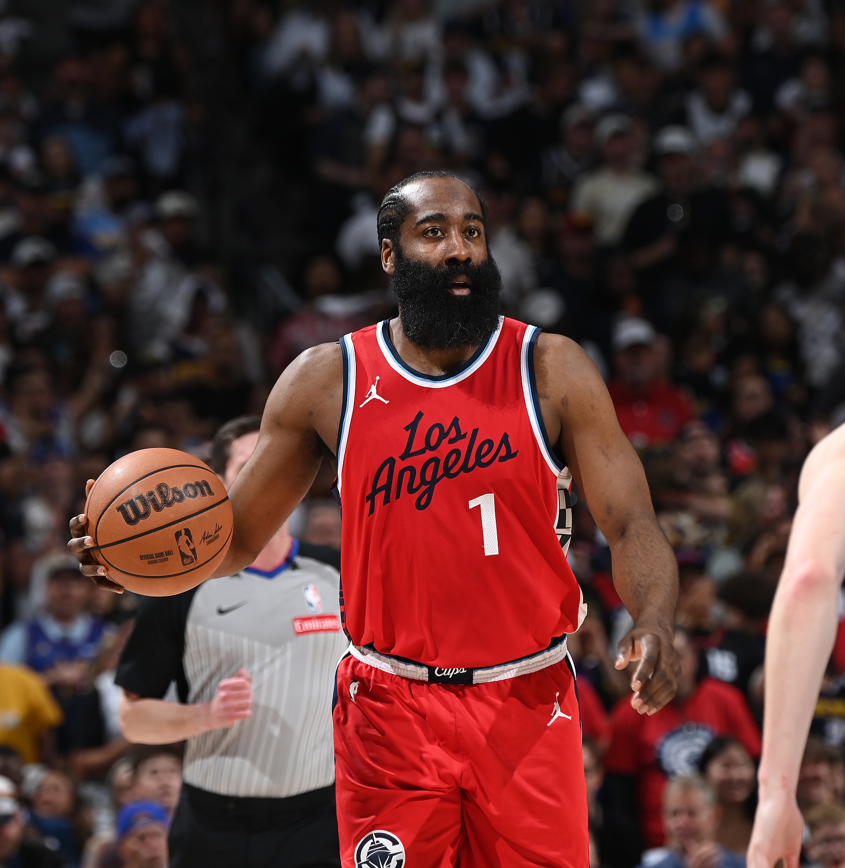 名記：哈登傾向于不執(zhí)行3635萬球員選項(xiàng) 他和快船均有意繼續(xù)合作