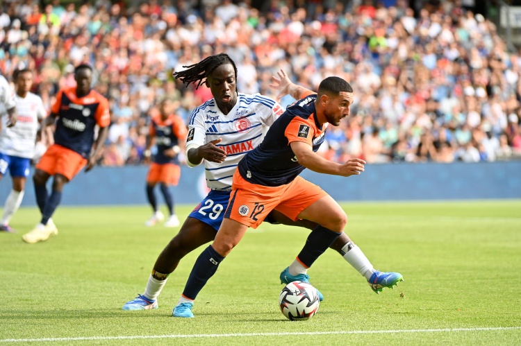 隊報：切爾西有意斯特拉斯堡后衛(wèi)杜庫雷，兩家俱樂部屬于同一老板