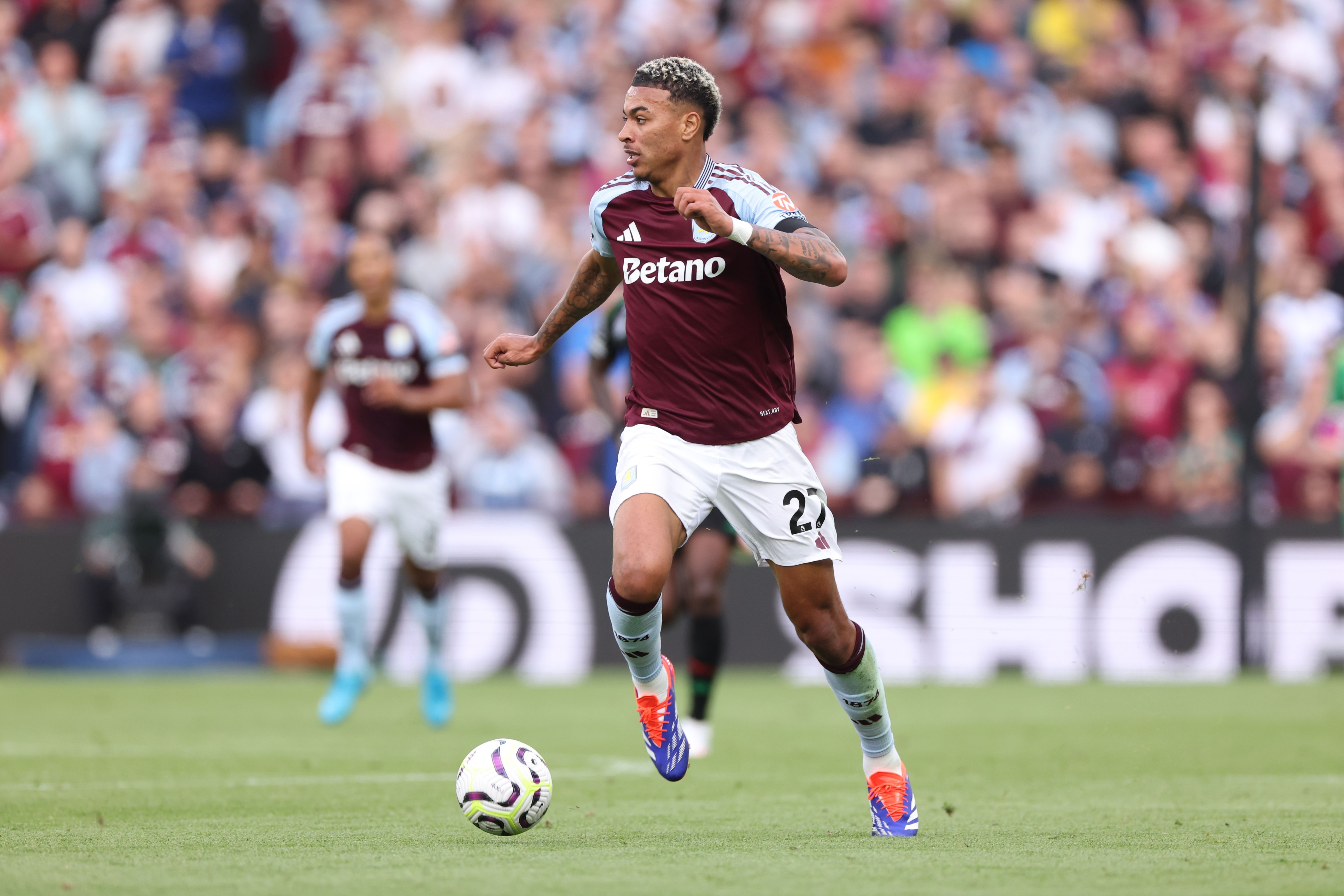 泰晤士報(bào)：補(bǔ)強(qiáng)攻擊線，阿森納有意摩根-羅杰斯以及巴西邊鋒派尚