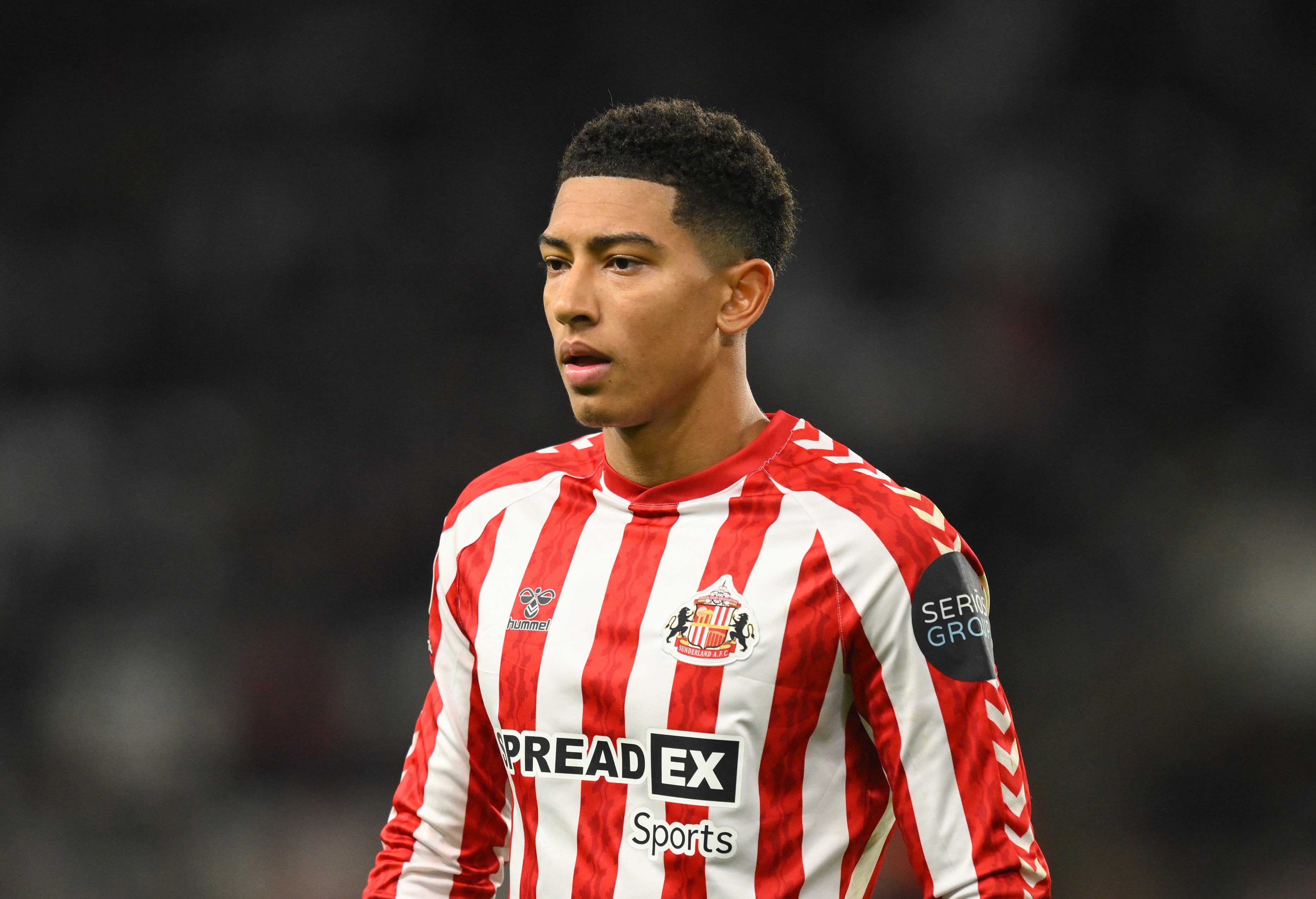 德天空：多特有意將7號球衣給小貝林，將印“喬布”而非姓氏