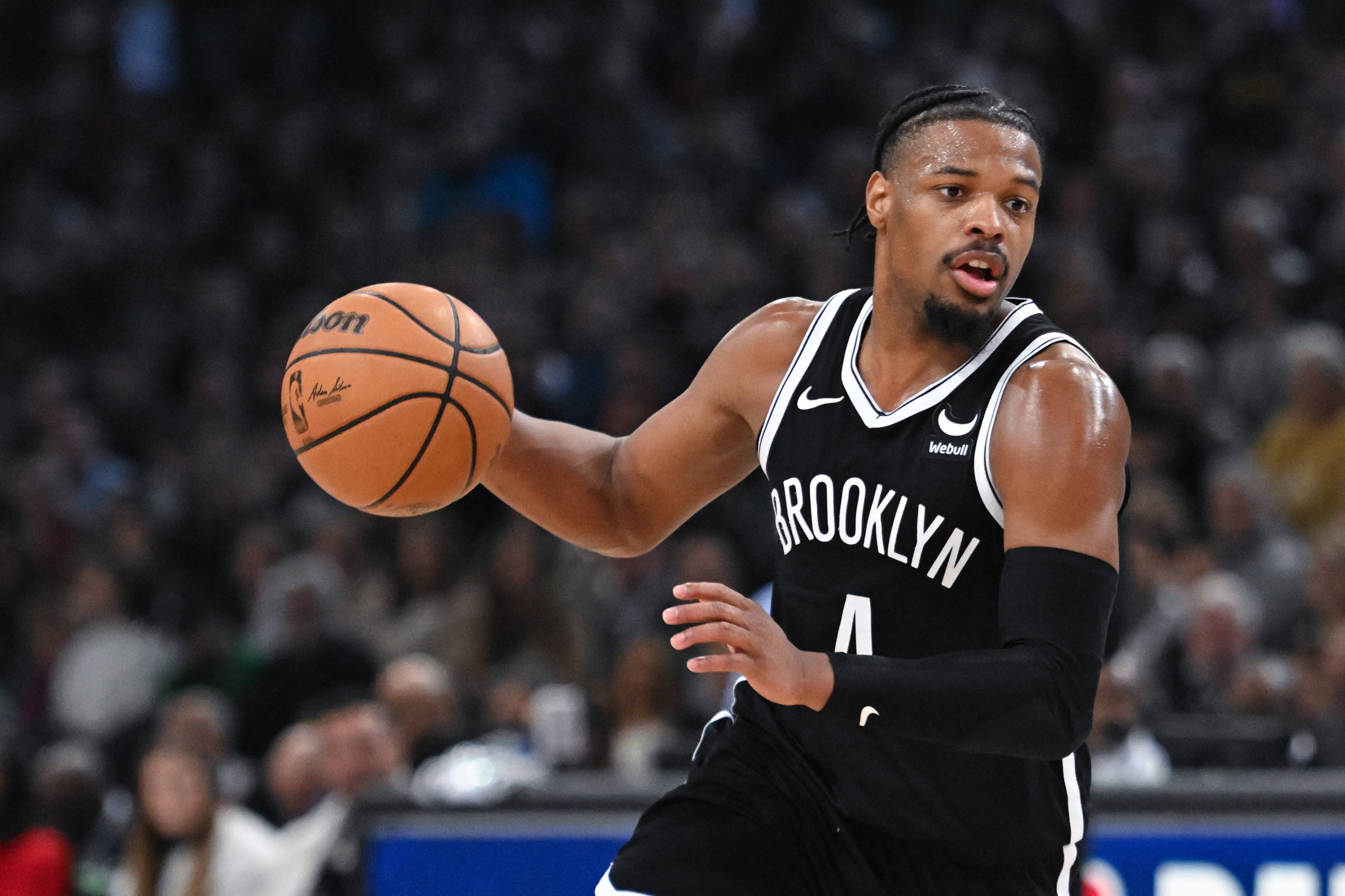 重返NBA？隊記：76人計劃試訓(xùn)17年9號秀小丹尼斯-史密斯