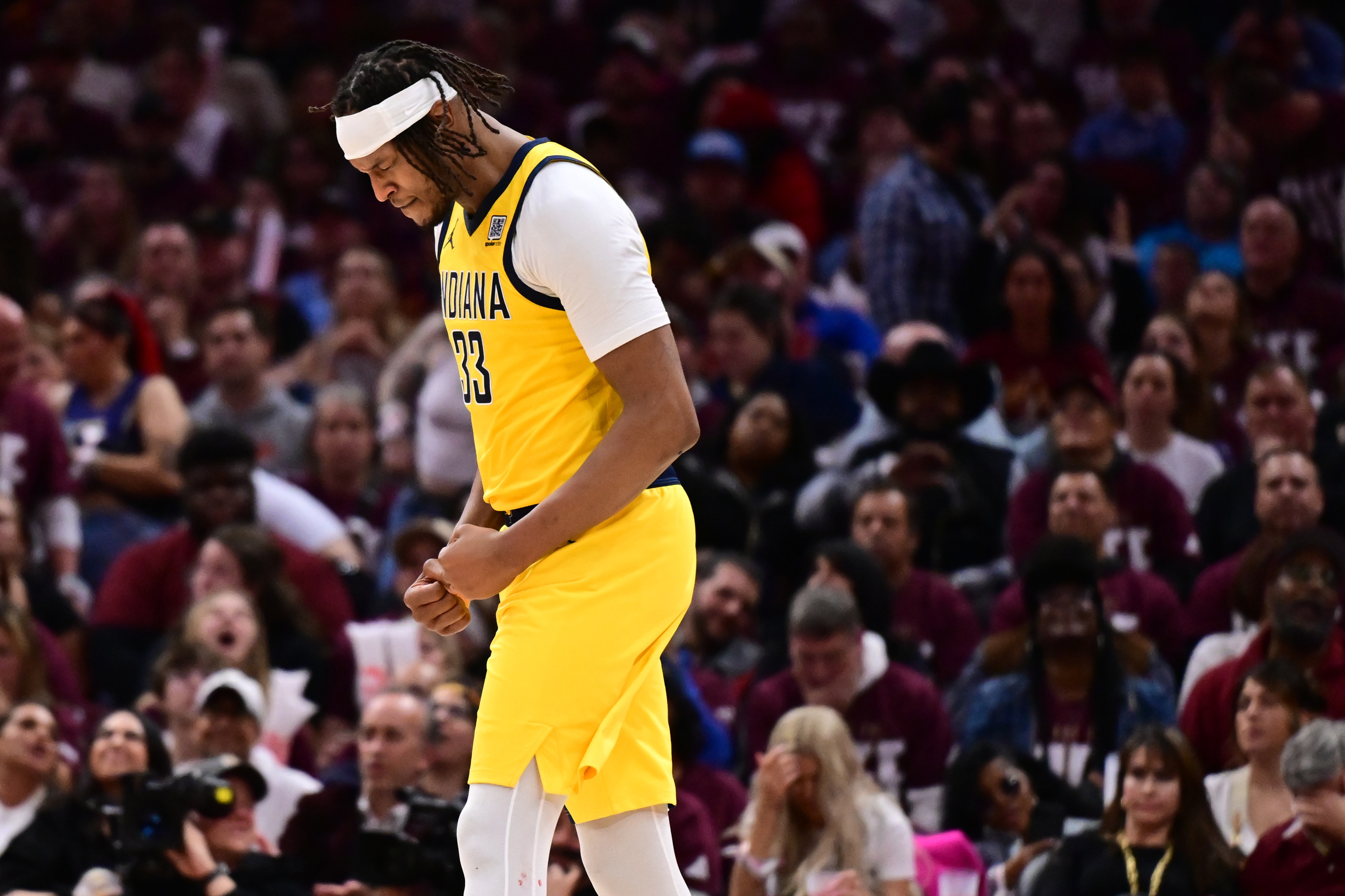 被斷麻了！步行者上半場(chǎng)出現(xiàn)19次失誤 創(chuàng)造今年季后賽半場(chǎng)新高