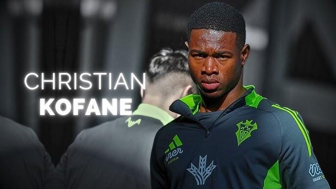 圖片報(bào)：科法內(nèi)今天上午到勒沃庫(kù)森體檢，即將成為藥廠夏季第三簽