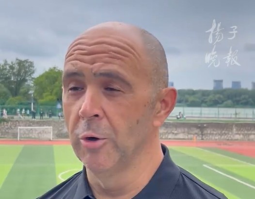 南京隊(duì)教練：沒(méi)人能預(yù)料到蘇超能這么火 蘇超也在影響青少年足球