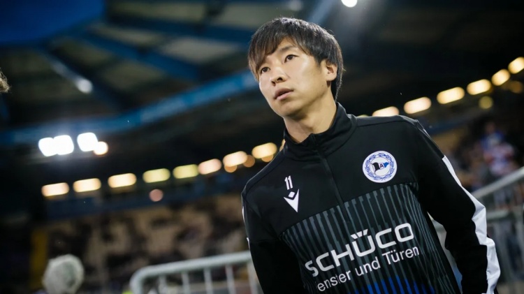 奧川雅也：哈蘭德訓(xùn)練表現(xiàn)平平，但比賽中只發(fā)揮50%就能戴帽