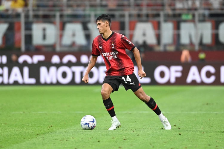 隆戈：賴因德斯幾小時內(nèi)接受曼城體檢+簽約，轉(zhuǎn)會費總額7000萬歐