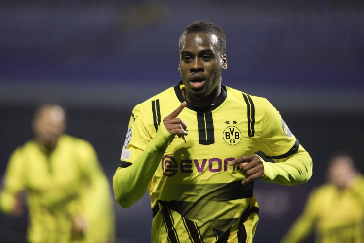 大開口7000萬歐?圖片報(bào)：多特拒絕切爾西4200萬對(duì)吉滕斯的報(bào)價(jià)