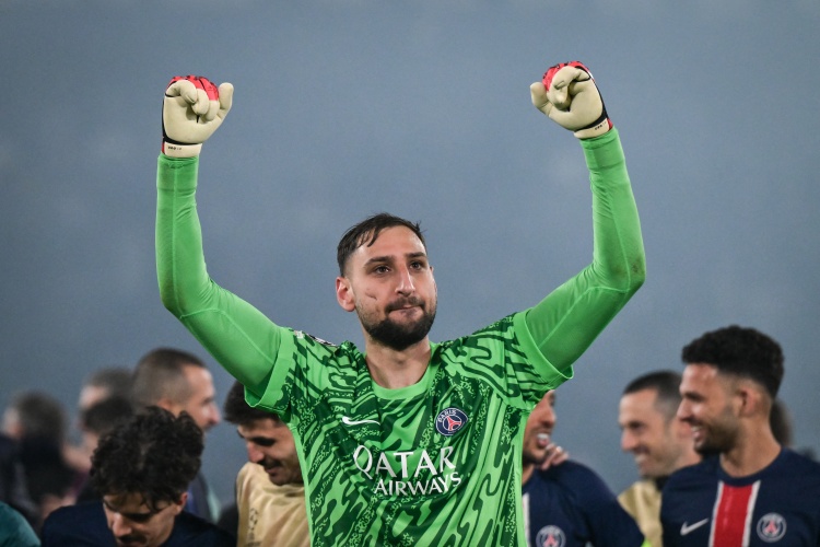 身價(jià)4000萬歐！隊(duì)報(bào)：曼聯(lián)曼城有意多納魯馬，后者和巴黎續(xù)約不順