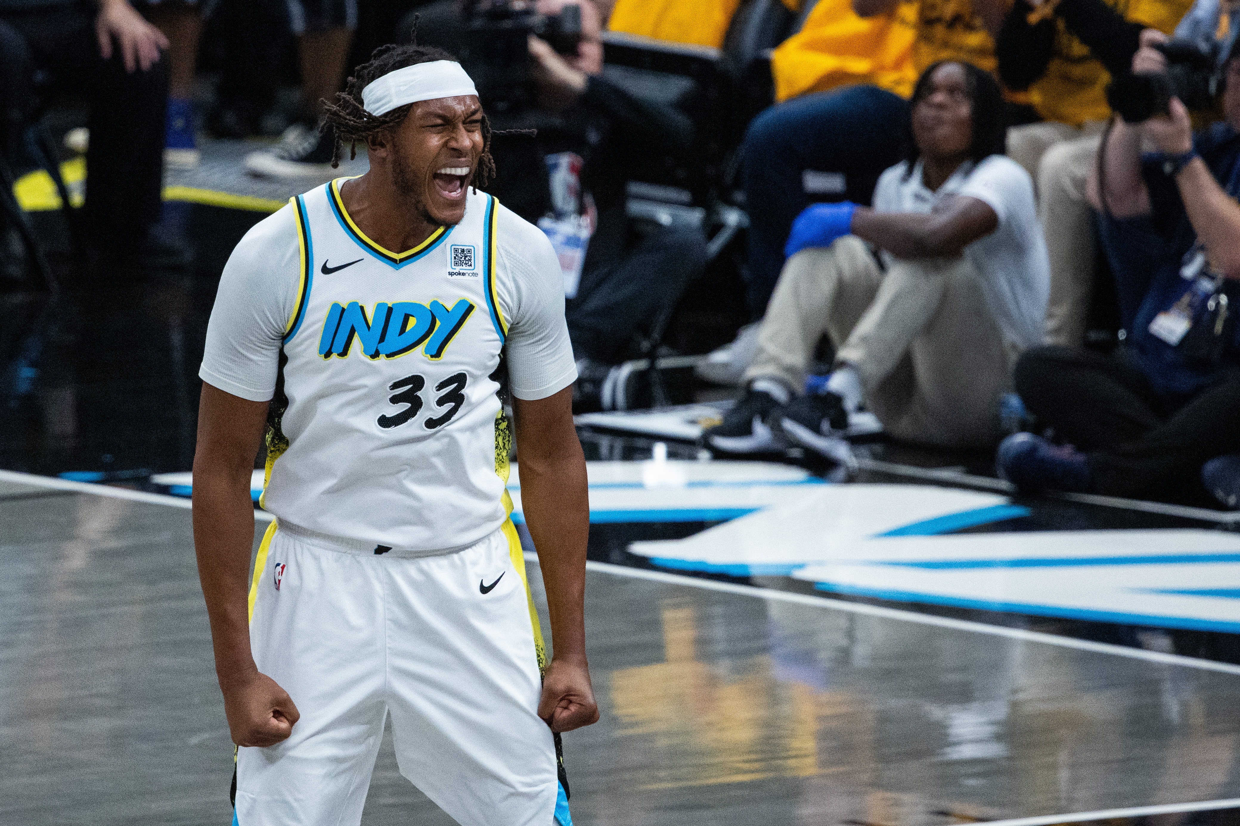 特納：賽季前我就把目標(biāo)寫在了我家鏡子上 保持精神力量很重要