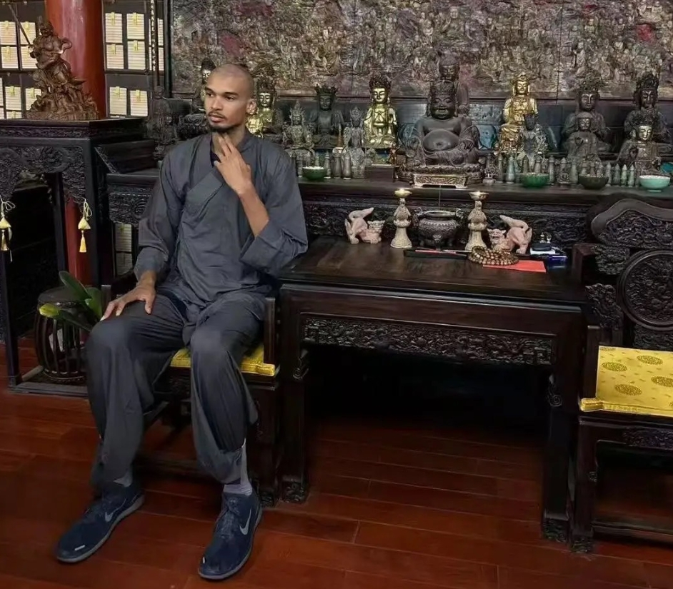 《大河報》：文班亞馬目前確實在少林寺 相關(guān)事宜不方便對外公開