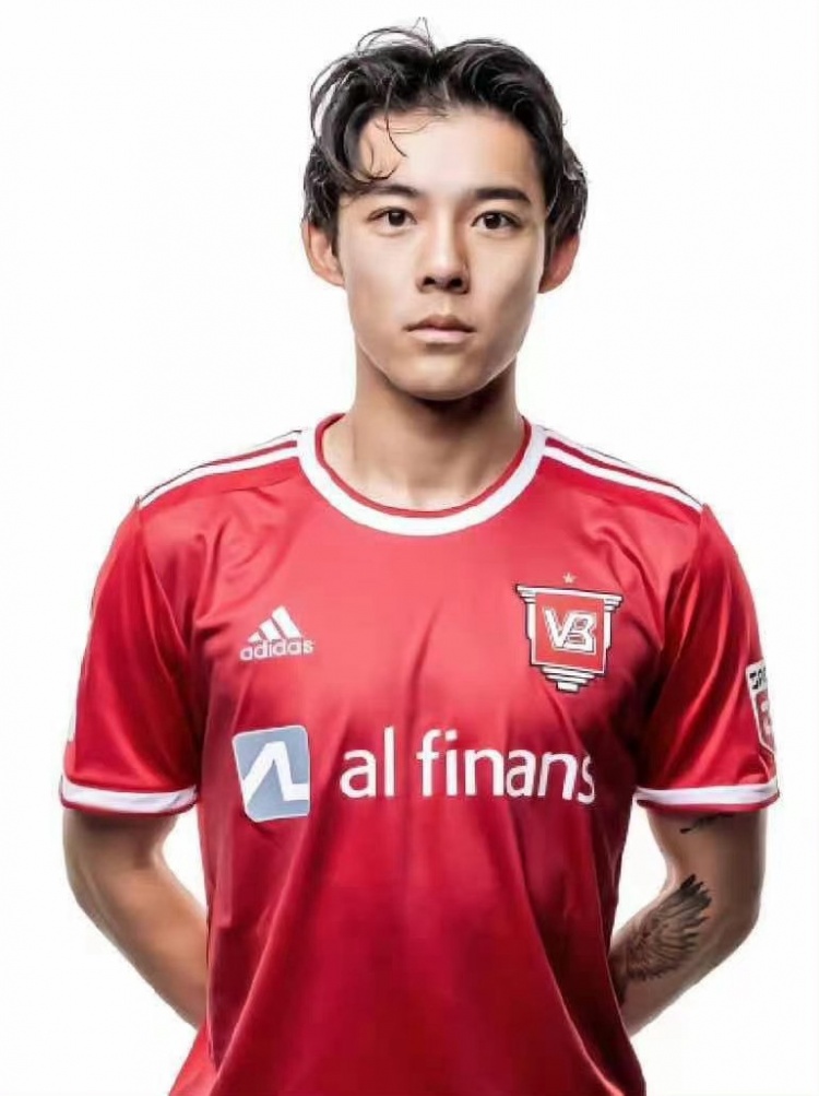 津媒：津門虎引援瞄準(zhǔn)潛力小將，未來不排除李嗣镕到天津踢球