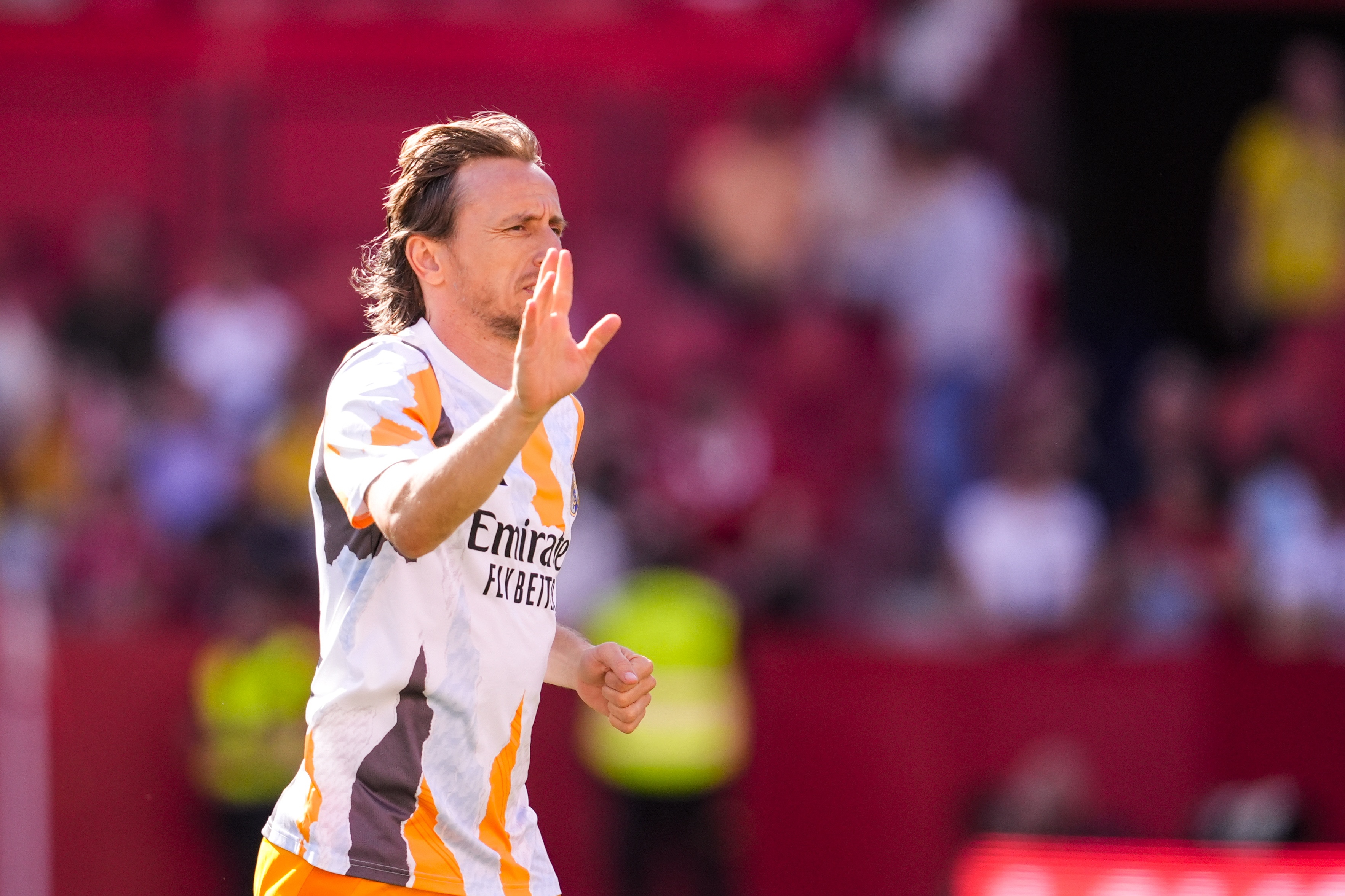 隆戈：莫德里奇將在克羅地亞接受米蘭體檢，隨后飛往美國踢世俱杯