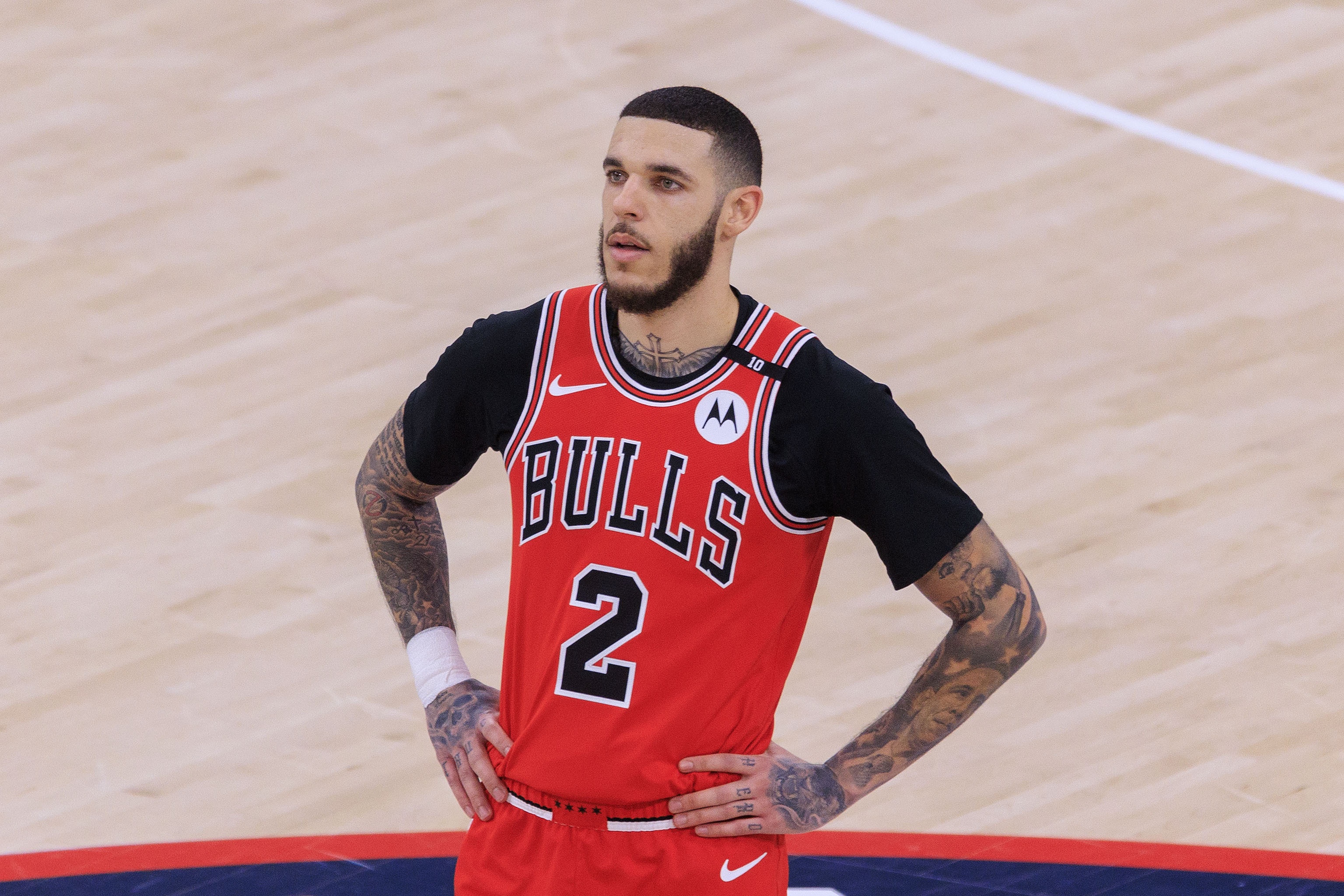 Buha：我認(rèn)為湖人會(huì)考慮和朗佐-鮑爾重聚 關(guān)鍵在于價(jià)格