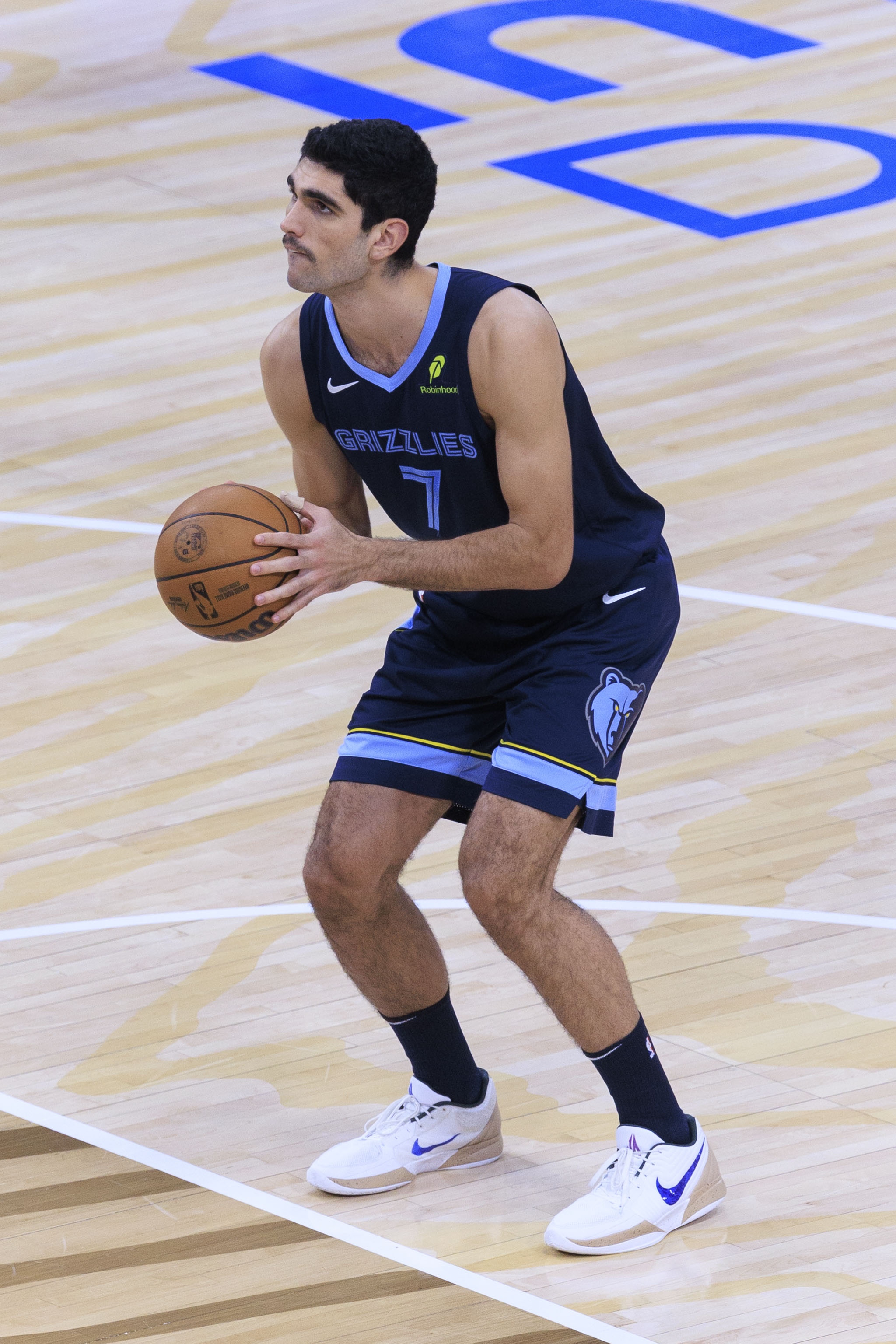 名記：活塞想要具備投射能力的大個(gè)子 有意里德&特納&阿爾達(dá)馬