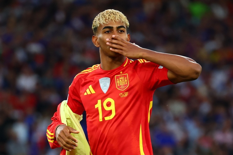 評(píng)論員：雖然歐國(guó)聯(lián)輸給了葡萄牙，但西班牙仍是世界杯冠軍大熱門