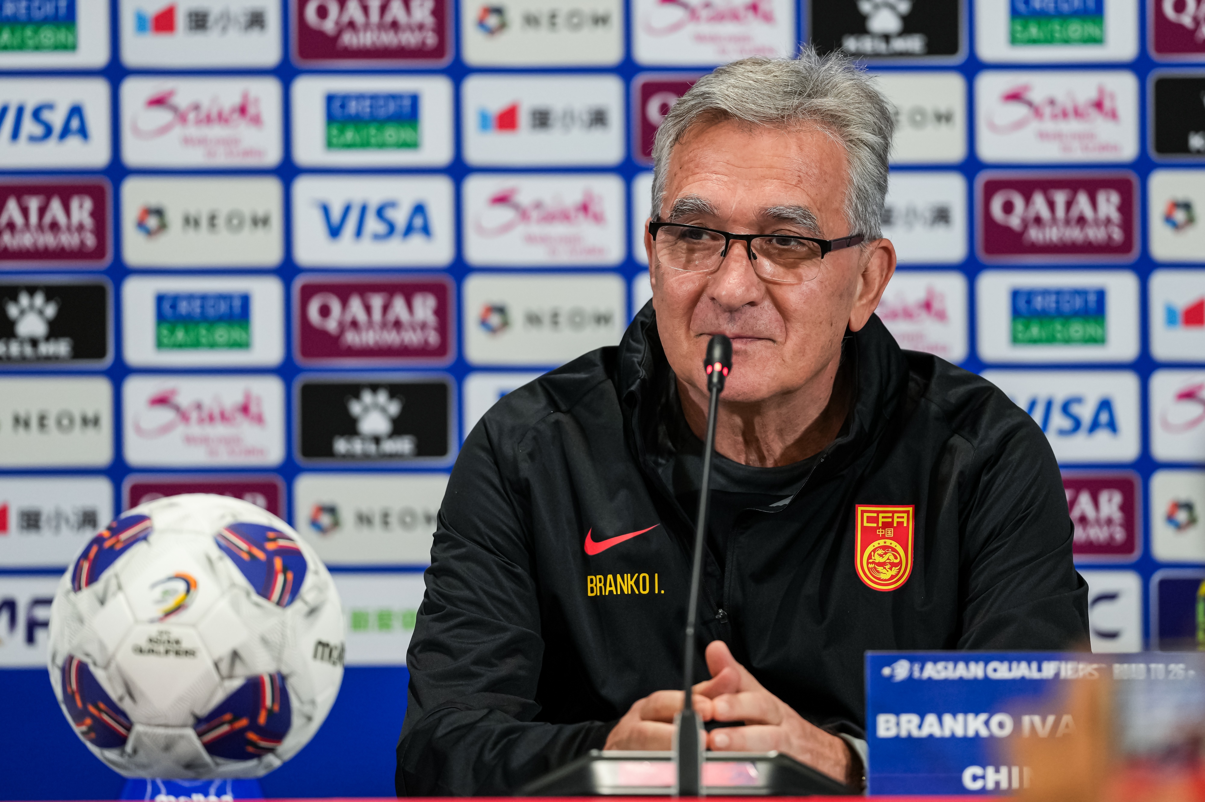 津媒：不出所料的話，未來指揮中國隊(duì)的還是外籍主帥