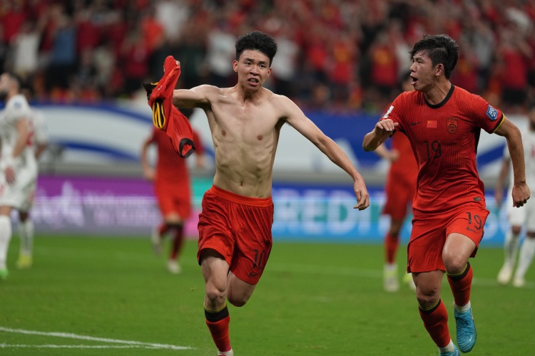 媒體人：王鈺棟未來的國家隊考驗會更嚴峻，他需要擔負起眾人希望