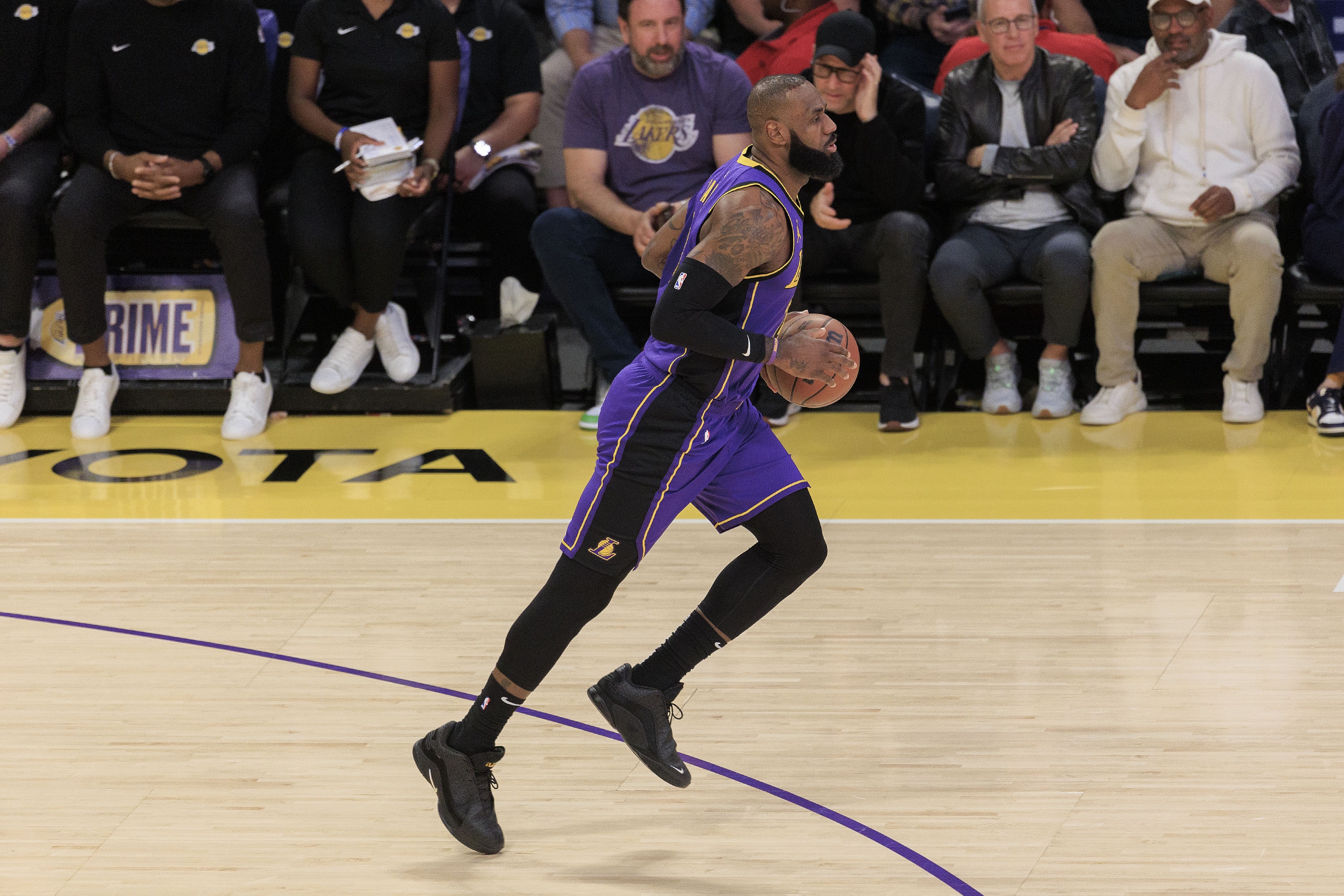 貝弗利：沒技術(shù)不可能成得分最多的人 詹姆斯有很多技術(shù)