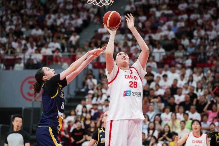 ??熱身賽-張子宇成年國(guó)家隊(duì)首秀18+7 中國(guó)女籃46分大勝波黑