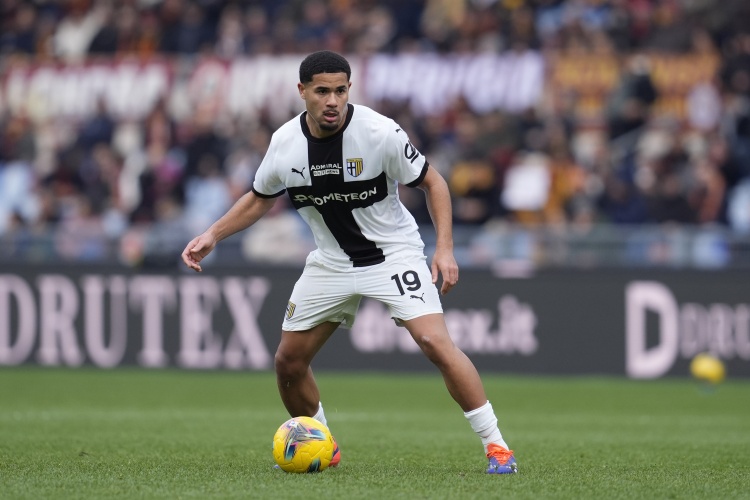 隆戈：阿萊格里希望引進帕爾馬中場西蒙-索姆，米蘭正在評估