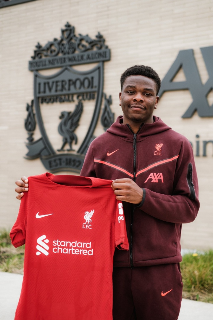 羅馬諾：利物浦即將與其青年隊(duì)中的西班牙中衛(wèi)拉齊續(xù)約4年