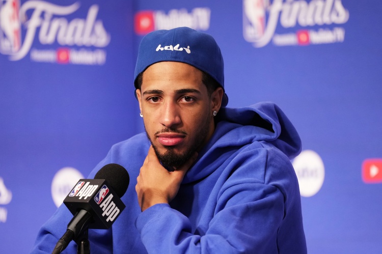 領(lǐng)袖擔(dān)當(dāng)???哈利伯頓：今天怪我 我要表現(xiàn)得更好 帶隊(duì)度過(guò)難關(guān)