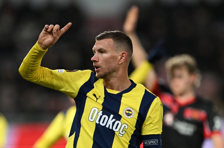 斯基拉：39歲哲科接近加盟佛羅倫薩，2年合同年薪200萬歐+獎金