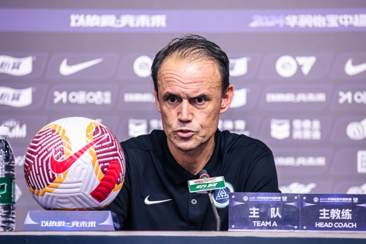 東體：斯盧茨基被拉坦齊奧研究透了，新鵬城打法更具針對(duì)性