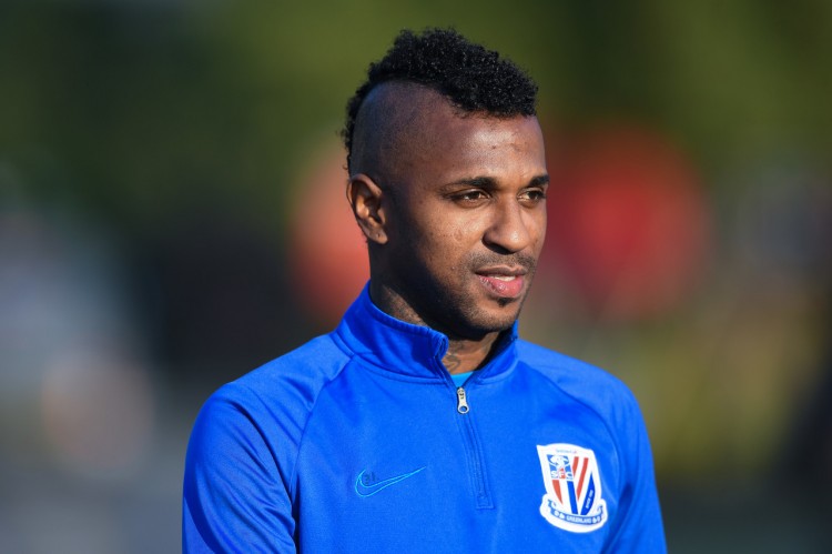 馬卡：前申花外援博拉尼奧斯因持有槍支被捕，目前已獲釋