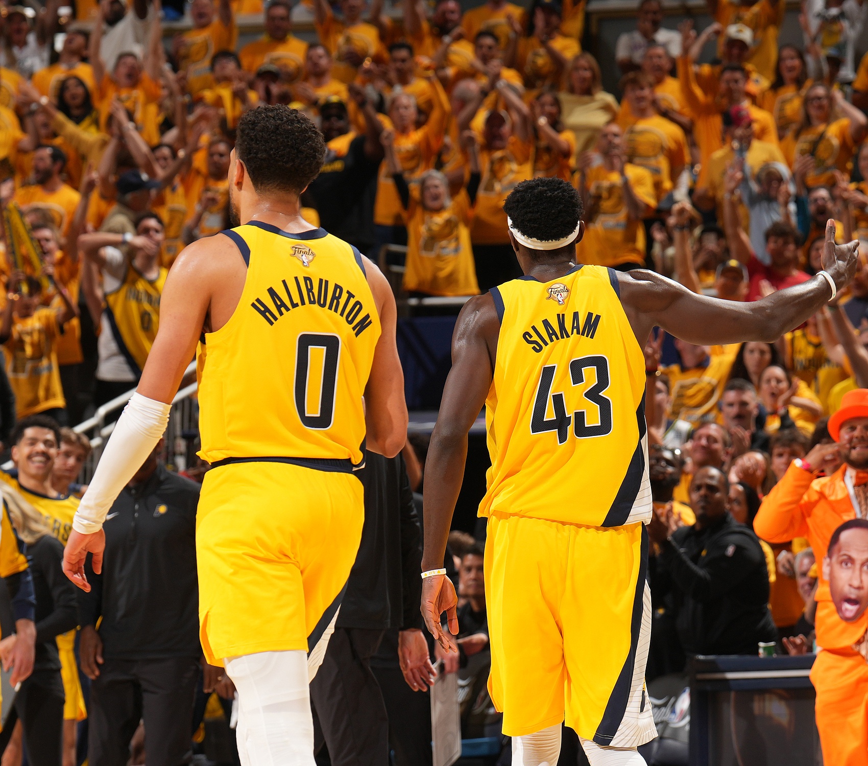 季孟年：哈利身體狀態(tài)完全不行 所幸分差不算特別大&14分完全可追