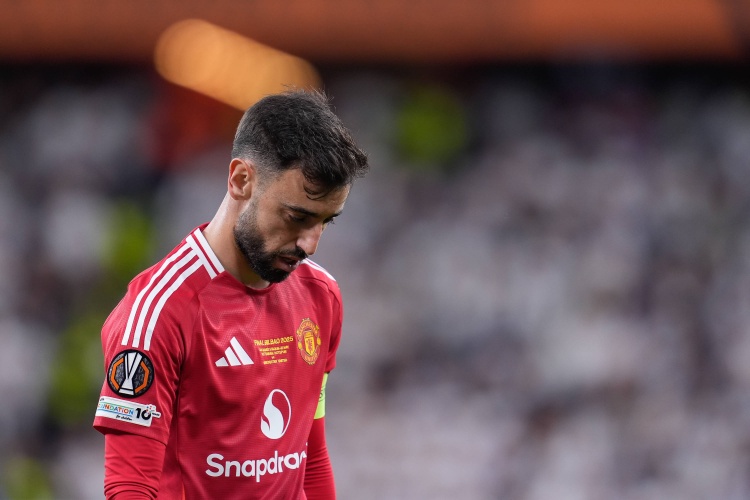 新月CEO談B費：不確認(rèn)也不否認(rèn)曾對他感興趣，會繼續(xù)追其他球員