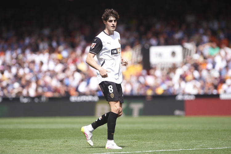 馬卡報(bào)：AC米蘭總價(jià)2000萬歐元求購格拉，遭到瓦倫西亞拒絕