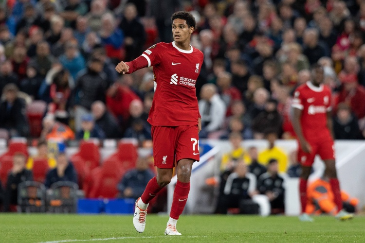 天空：勒沃庫森正就簽寬薩進(jìn)行談判，將與維爾茨的交易分開進(jìn)行